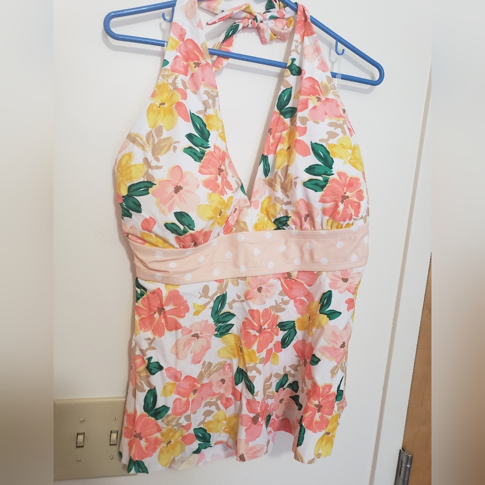 Swim tank